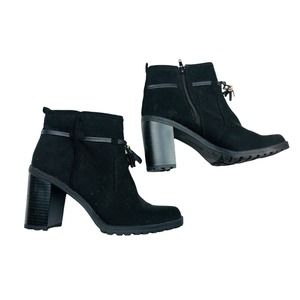 Jaclyn Smith women's sz 9 RUBI faux suede tasseled block heel zip ankle boot